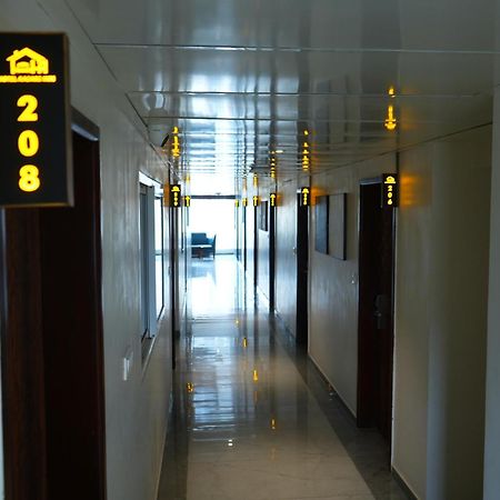 Hotel Aasare Inn Бангалор Екстериор снимка